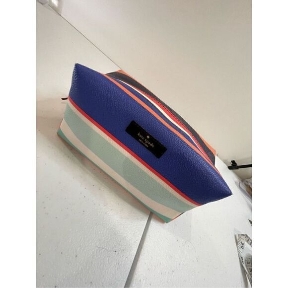 Kate Spade make up bag - Picture 1 of 6